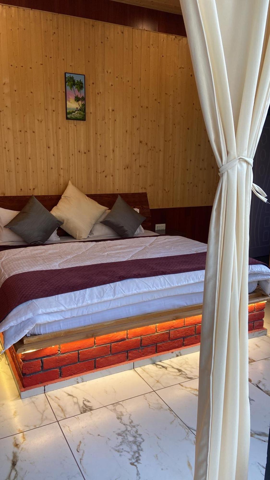 Sukoon Resort Banjār Esterno foto