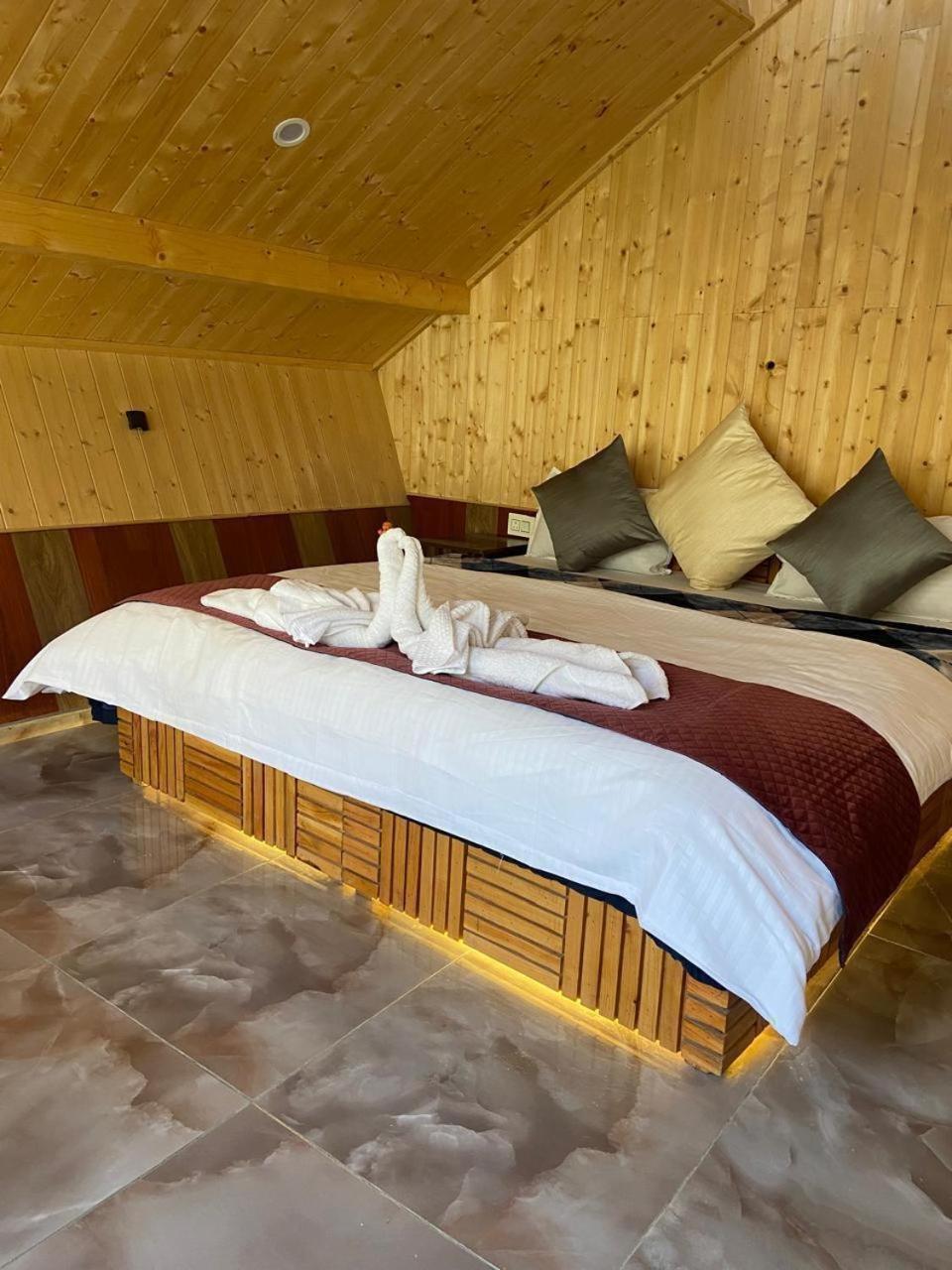 Sukoon Resort Banjār Esterno foto